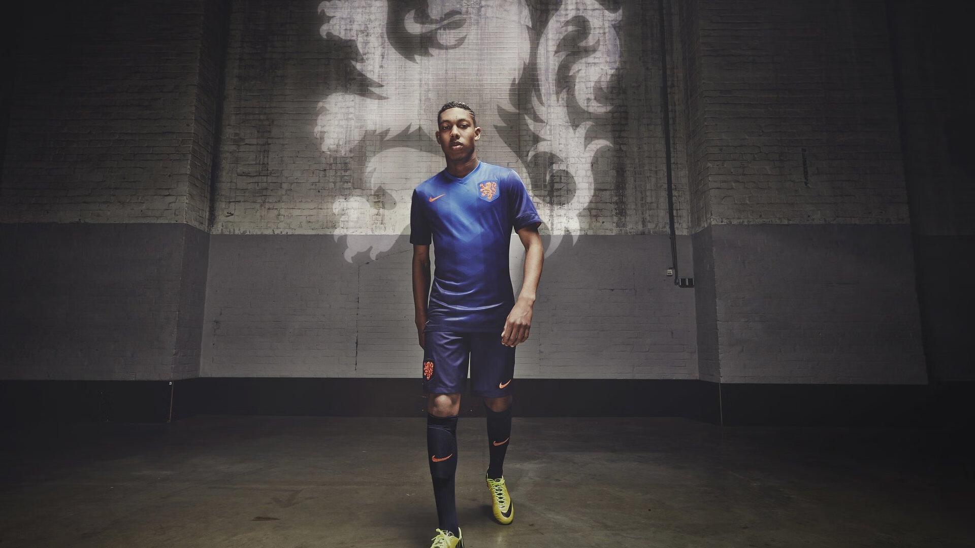 格雷茨卡复出提振拜仁士气 穆勒感冒缺席训练引关注