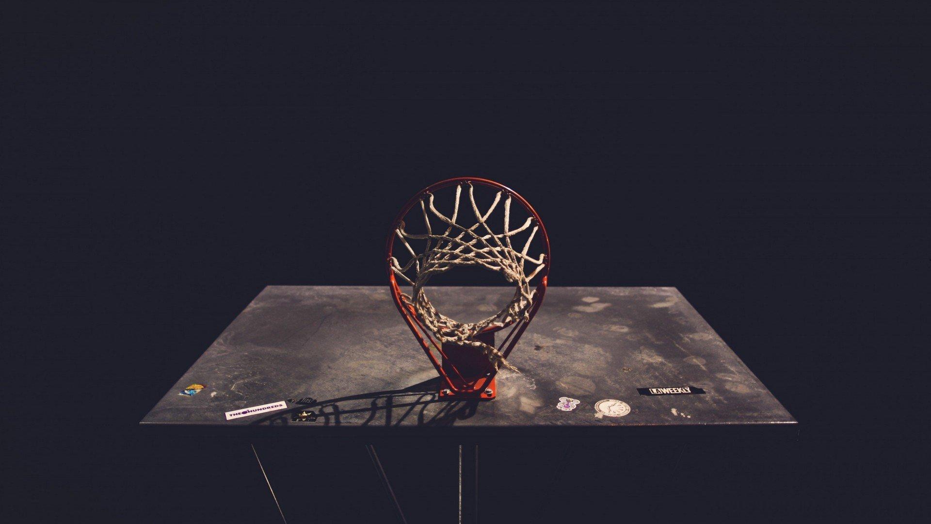 西蒙尼赛后落泪，百感交集的背后，是马竞赛季初的艰难征程